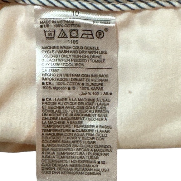 Old Navy Everyday Short Size 10 - Picture 4 of 4